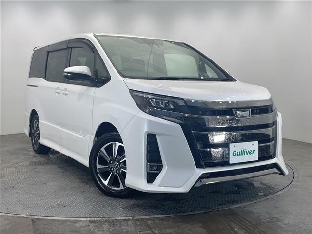 Toyota NOAH 2017 8421365-0