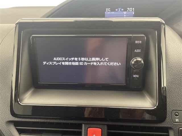 Toyota NOAH 2017 8421365-15