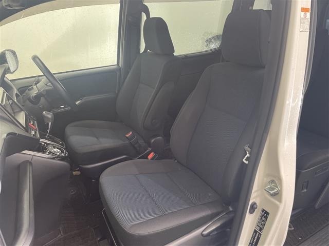 Toyota NOAH 2017 8421365-4