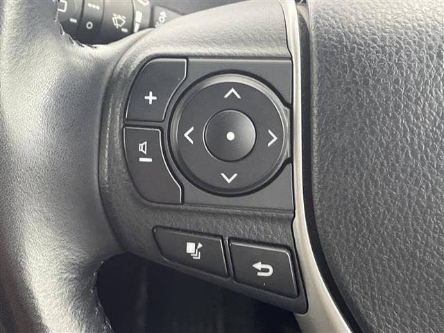 Toyota NOAH 2017 8421365-8