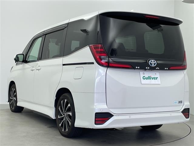 Toyota NOAH 2023 8421368-13