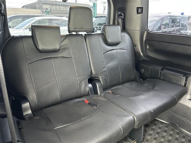 Toyota NOAH 2018 8421369-10