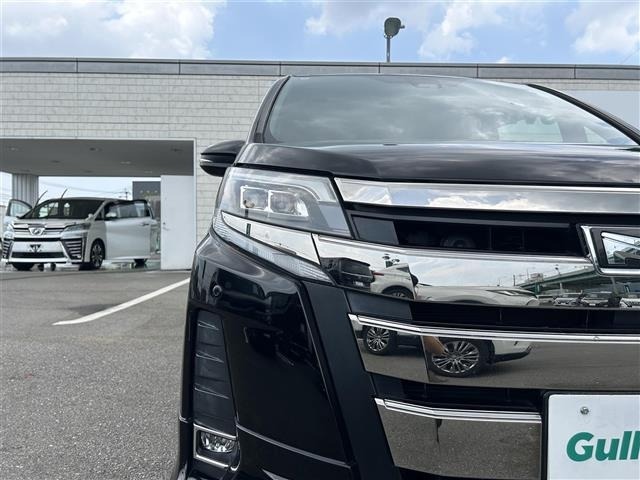Toyota NOAH 2018 8421369-21