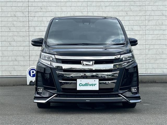 Toyota NOAH 2018 8421369-23