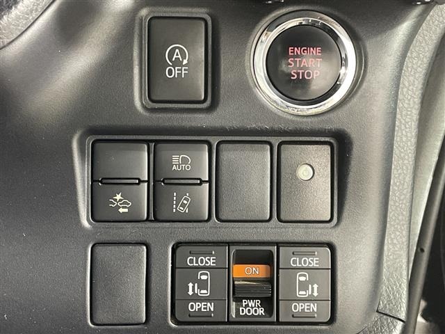 Toyota NOAH 2017 8421385-22