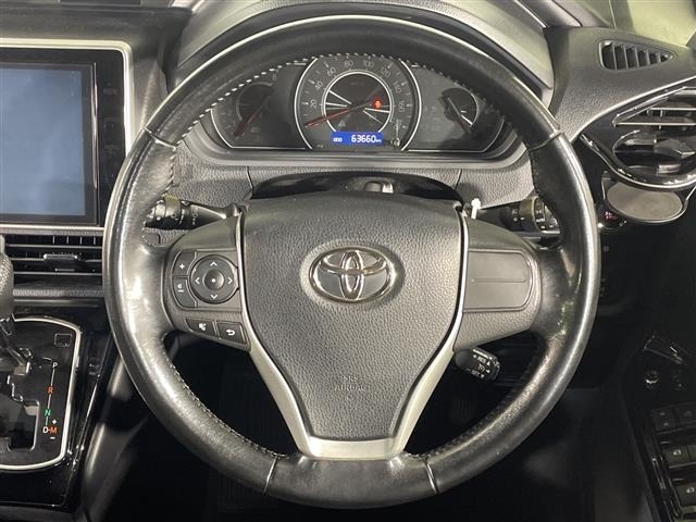 Toyota NOAH 2017 8421385-4
