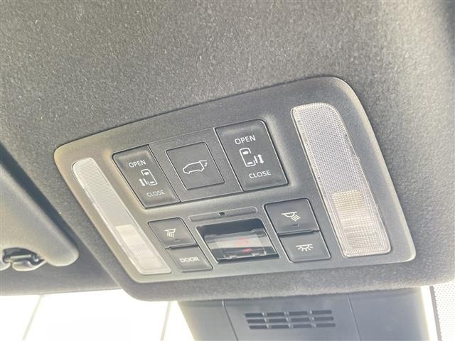 Toyota NOAH 2023 8421417-1