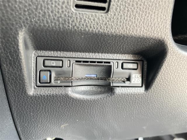 Toyota NOAH 2023 8421417-9