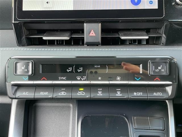 Toyota NOAH 2023 8421425-23
