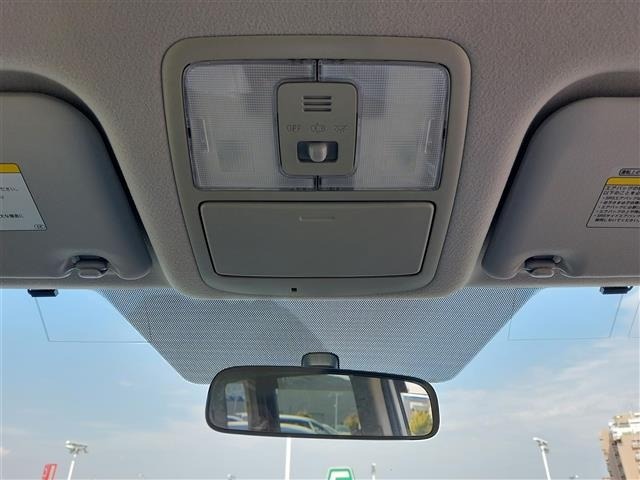 Toyota NOAH 2011 8421428-35