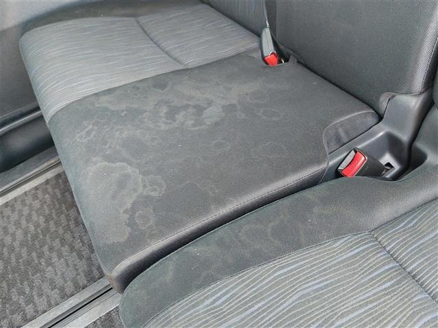 Toyota NOAH 2011 8421428-7