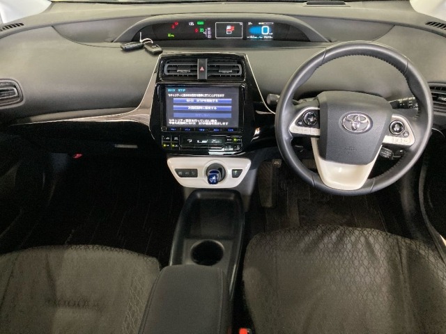 Toyota PRIUS 2017 8419889-3
