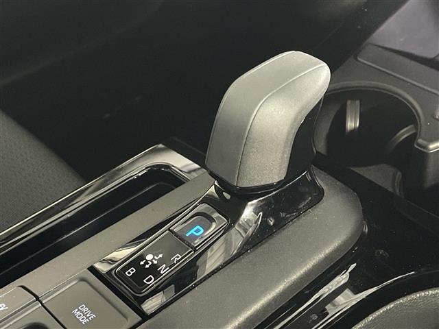 Toyota PRIUS 2023 8420238-5