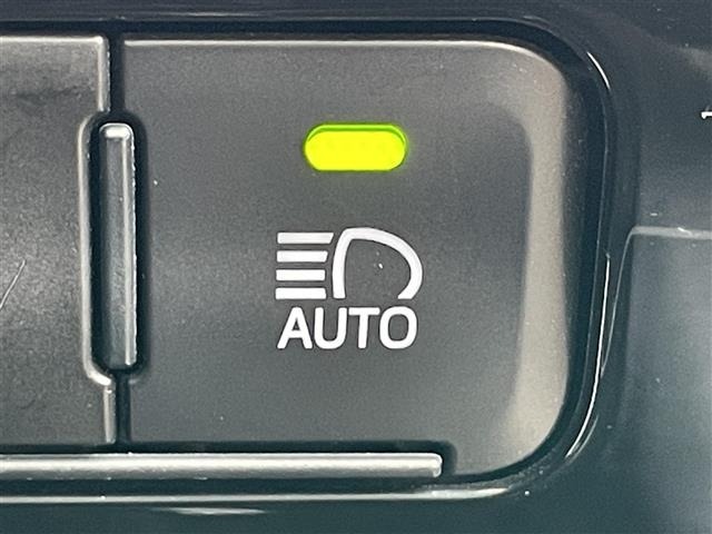 Toyota PRIUS 2019 8421087-10