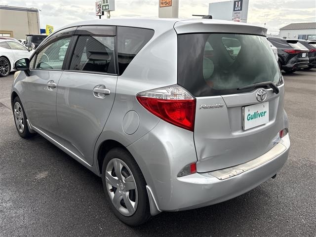 Toyota RACTIS 2011 8408618-1