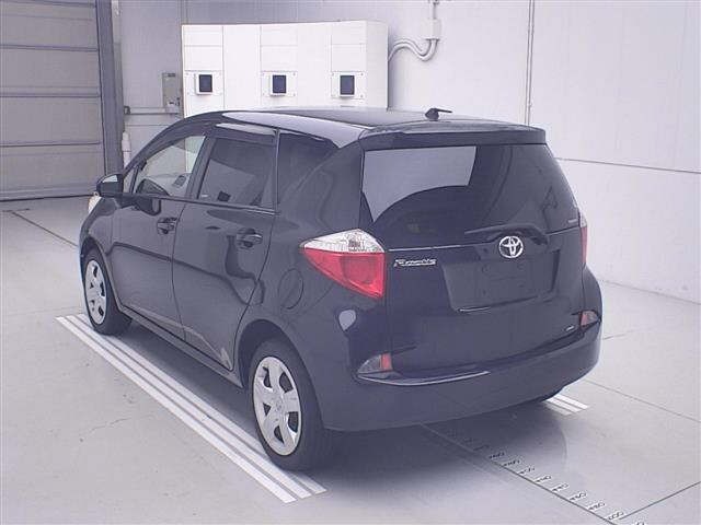 Toyota RACTIS 2013 8408662-1