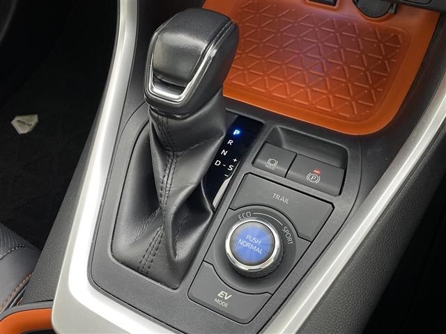 Toyota RAV4 2022 8406068-1