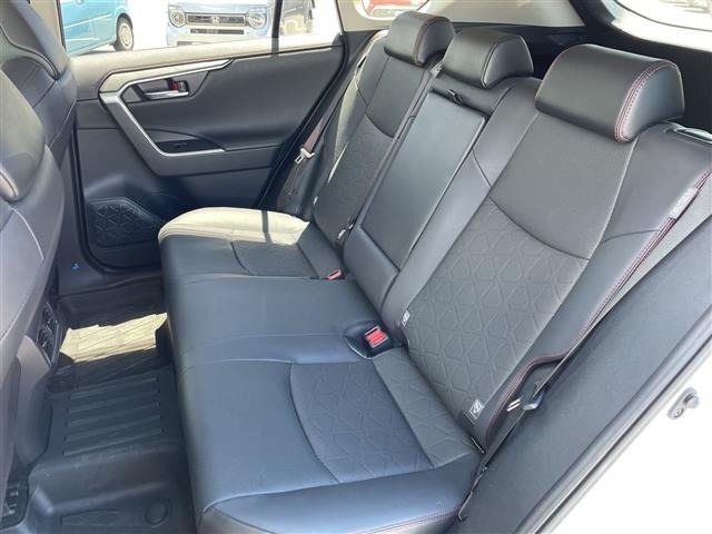 Toyota RAV4 2022 8407381-12