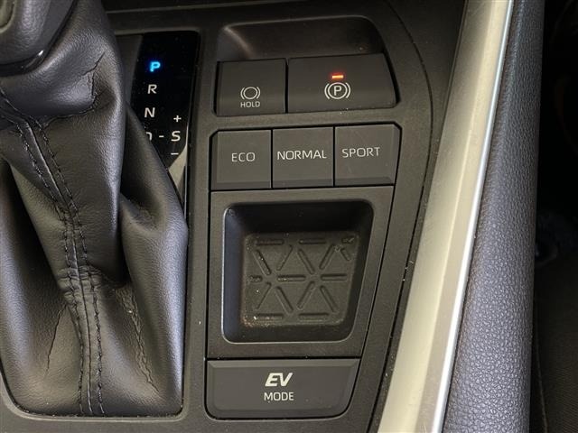 Toyota RAV4 2020 8407906-12