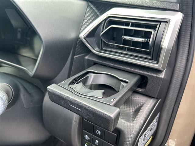 Daihatsu ROCKY 2022 8381131-6