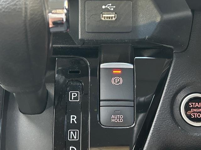Nissan ROOX 2020 8406129-8