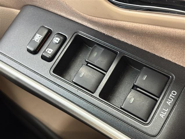 Toyota SAI 2013 8409041-11