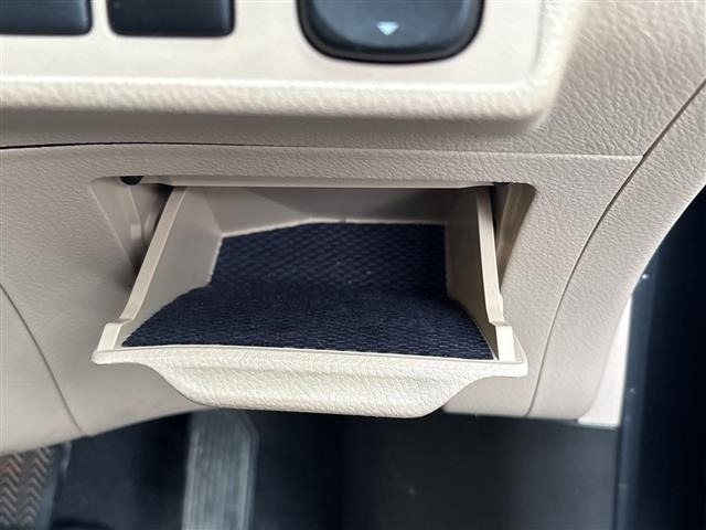 Toyota SAI 2013 8409041-4