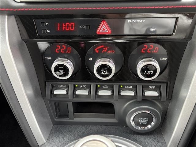 Subaru SUBARU 2017 8381222-12