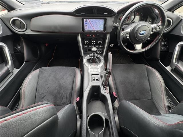 Subaru SUBARU 2017 8381222-18