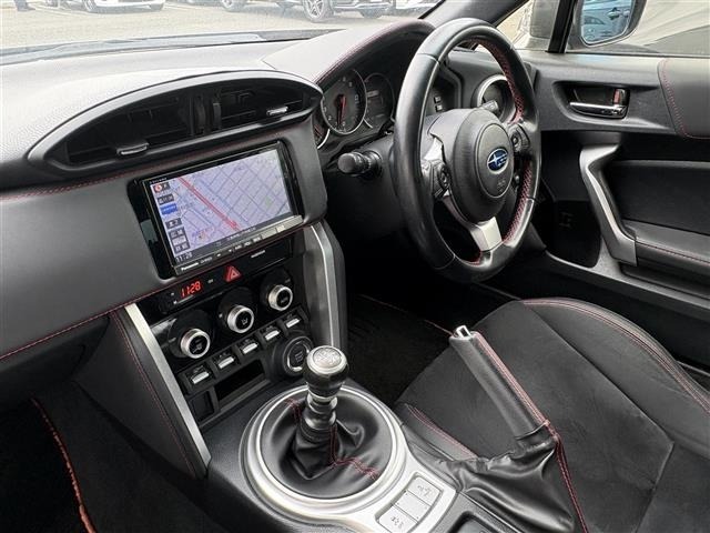 Subaru SUBARU 2017 8381222-19