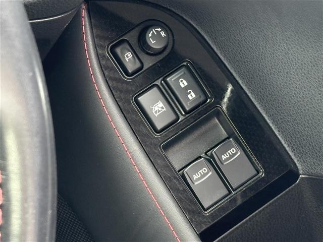 Subaru SUBARU 2017 8381222-2