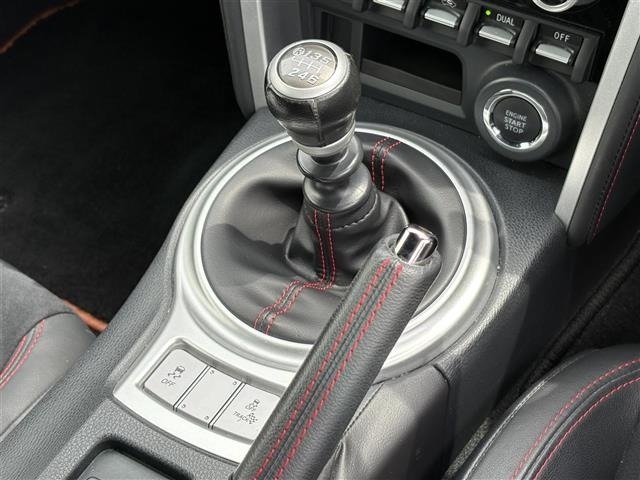 Subaru SUBARU 2017 8381222-20