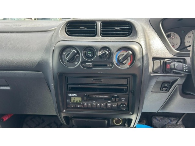 Daihatsu TERIOS KID 2002 8408371-7