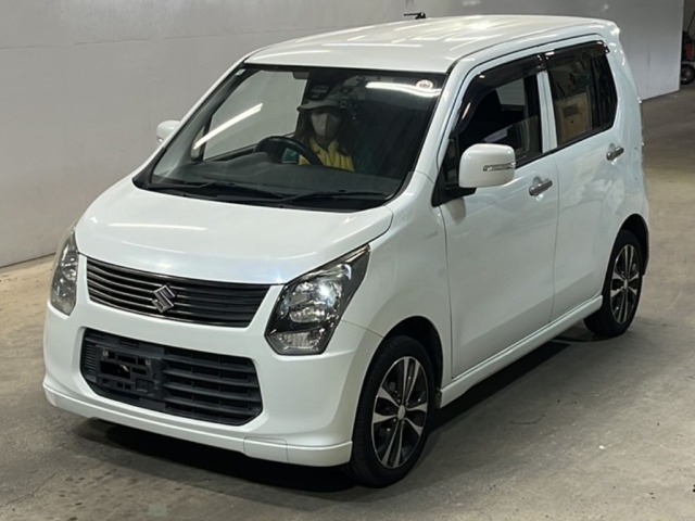 Suzuki WAGON R 2014 8390664-0