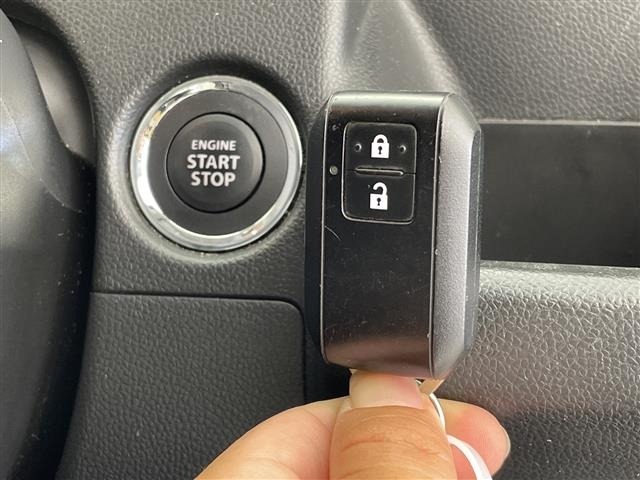 Suzuki WAGON R 2018 8392424-7