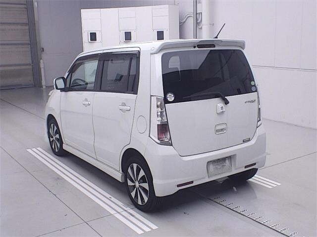 Suzuki WAGON R 2011 8393926-1