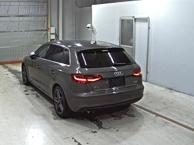 Audi A3 2016 8439918-1