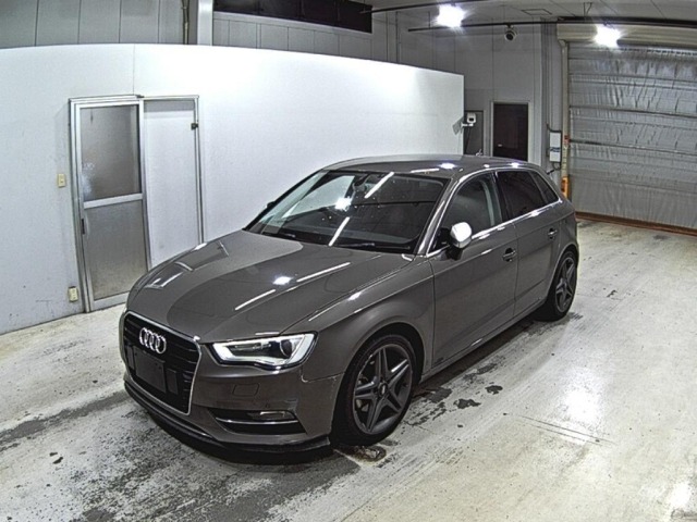 Audi A3 2016 8439918-4