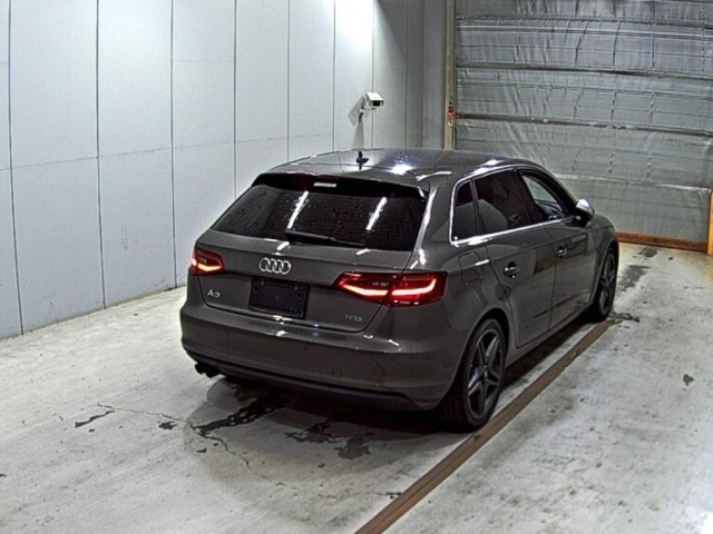 Audi A3 2016 8439918-5