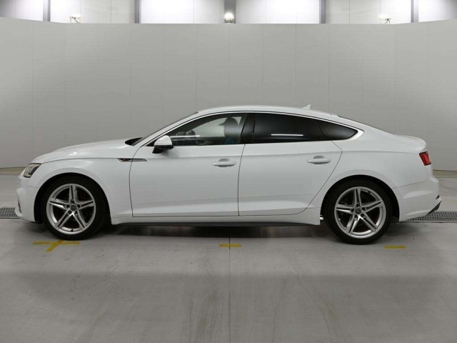 Audi A5 2017 8439576-4