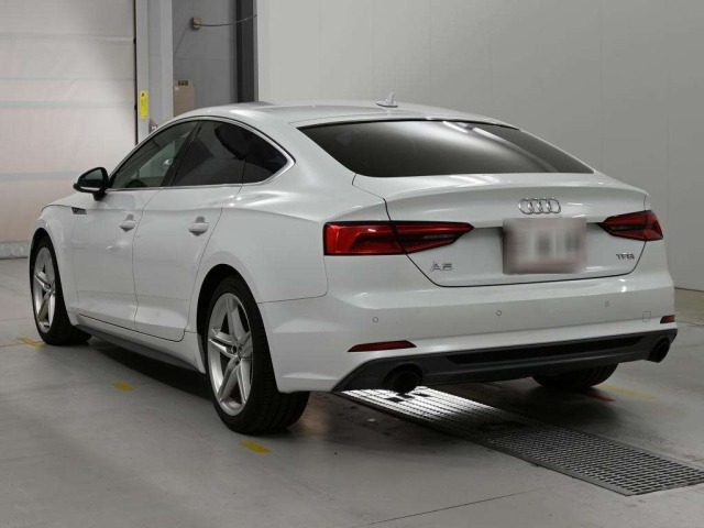 Audi A5 2017 8439576-6