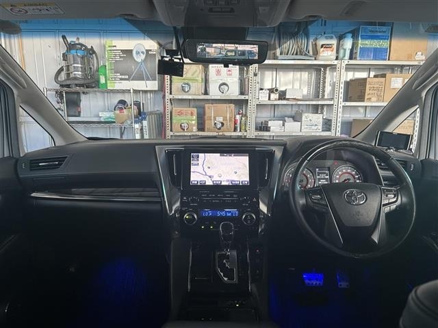 Toyota ALPHARD 2018 8437406-18