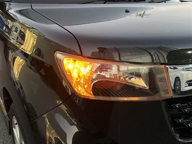 Toyota BB 2014 8442459-11