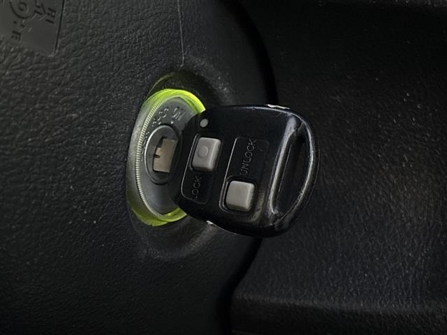 Toyota BB 2014 8442459-19