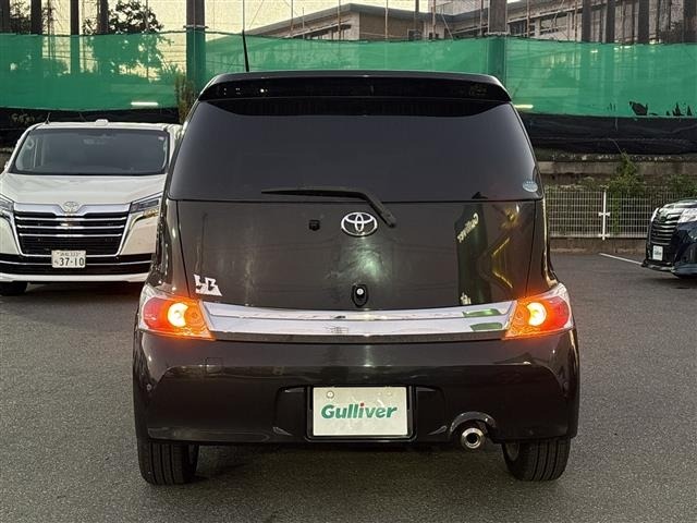 Toyota BB 2014 8442459-2