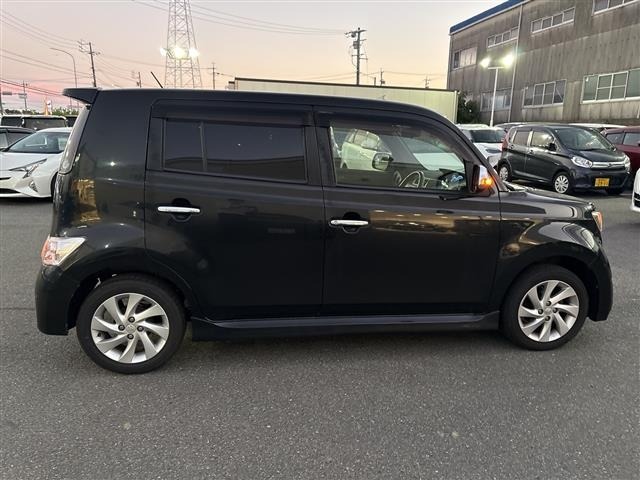 Toyota BB 2014 8442459-4