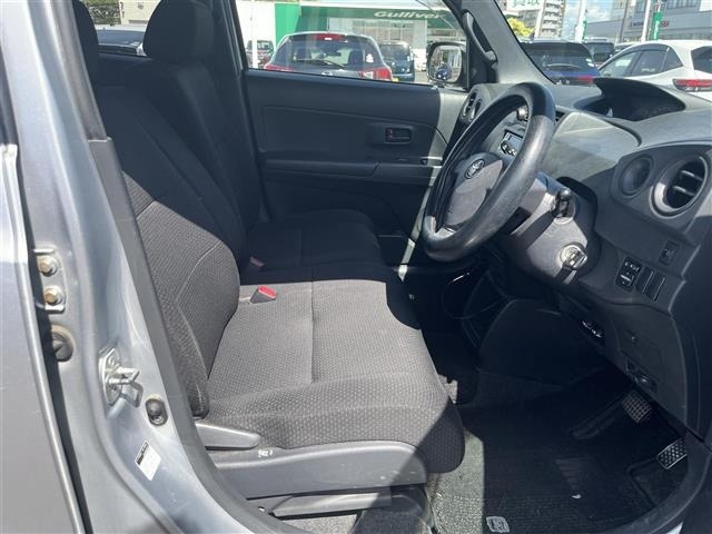 Toyota BB 2007 8442466-17