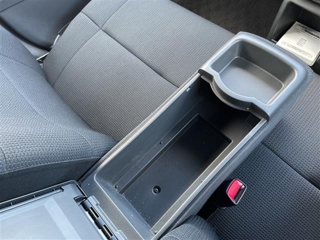 Toyota BB 2011 8442476-22