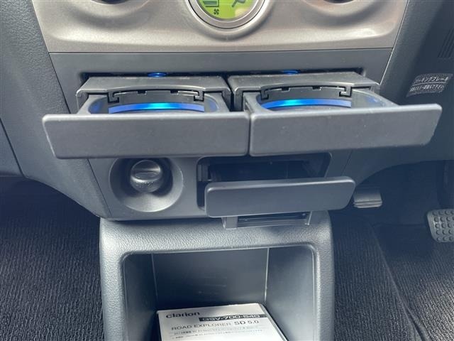 Toyota BB 2011 8442476-4