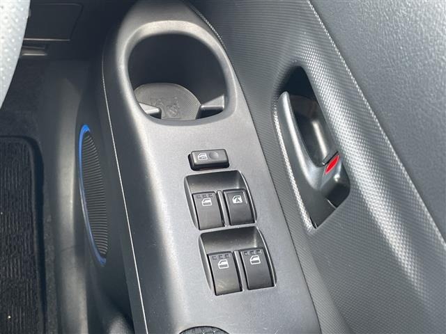 Toyota BB 2011 8442476-5